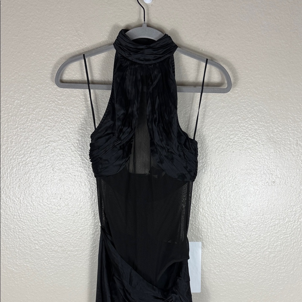 h:ours Raine Maxi Dress in Black - Picture 4 of 10